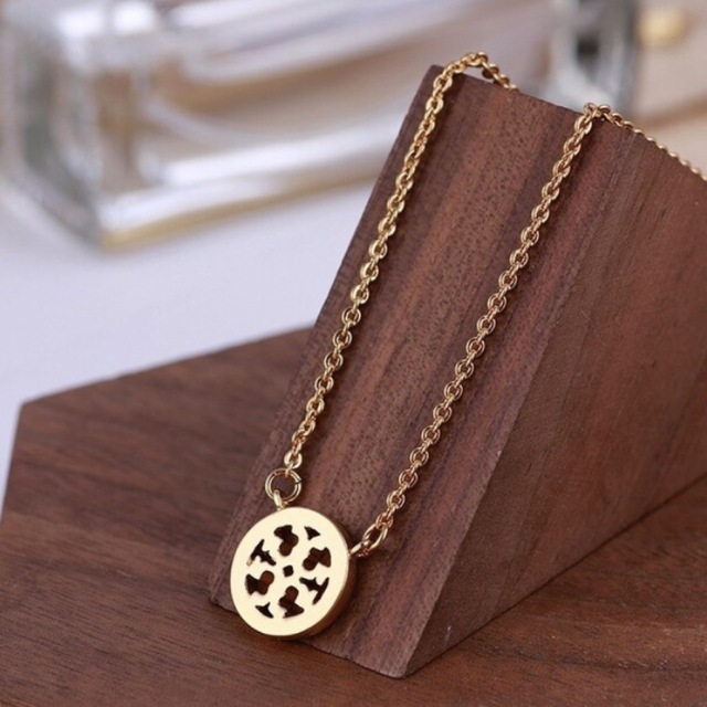 Tory Burch(トリーバーチ)のkaeru様専用　Tory Burch トリーバーチ　ネックレス レディースのアクセサリー(ネックレス)の商品写真