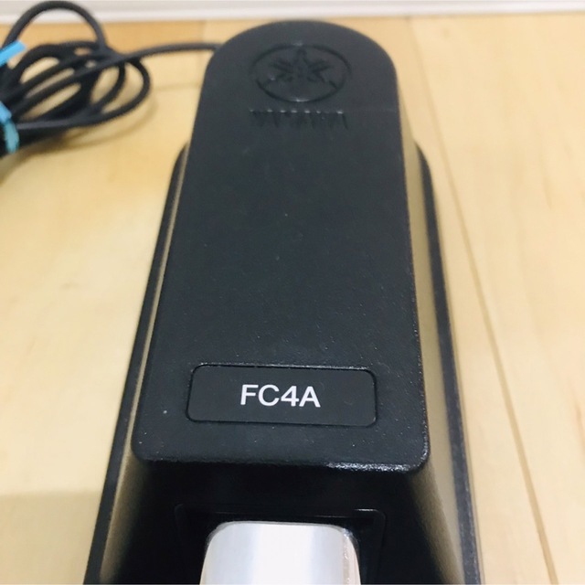 ヤマハ(ヤマハ)のYAMAHA キーボード用ペダル FC4A 楽器の鍵盤楽器(その他)の商品写真