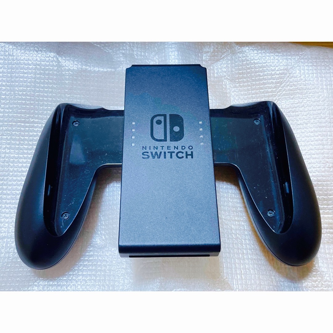 Nintendo Switch(ニンテンドースイッチ)の任天堂Switch 本体　　初期モデル エンタメ/ホビーのゲームソフト/ゲーム機本体(家庭用ゲーム機本体)の商品写真