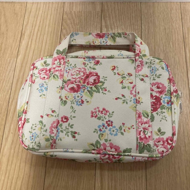 Cath Kidston(キャスキッドソン)のキャスキッドソンのポーチ レディースのファッション小物(ポーチ)の商品写真