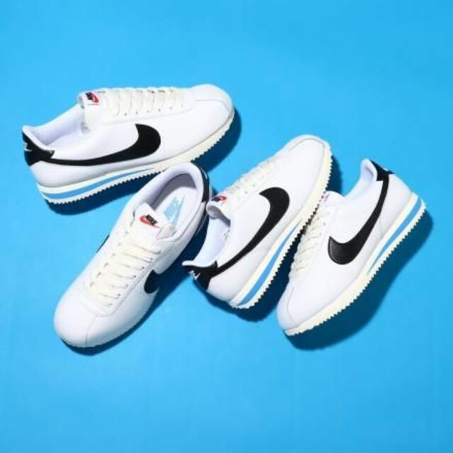 NIKE(ナイキ)のNIKE CORTEZ WHITE/BLACK/LIGHT PHOTO BLUE メンズの靴/シューズ(スニーカー)の商品写真