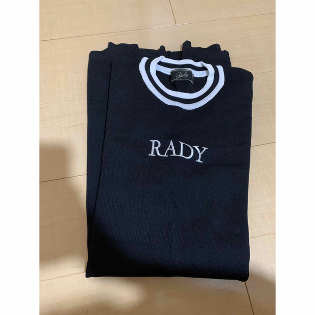 Rady(レディー)のRady.ロゴニット.半袖ワンピース. レディースのワンピース(ミニワンピース)の商品写真