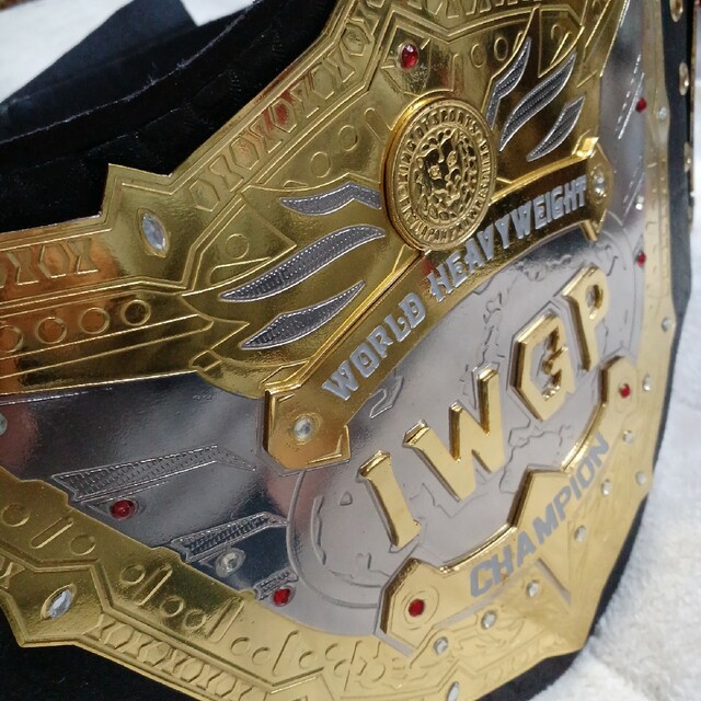☆【貴重品】新日本プロレス五代目現IWGP世界ヘビーチャンピオンベルト