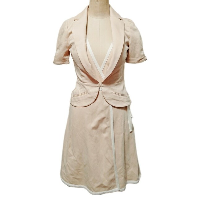 JILLSTUART(ジルスチュアート)のJILLSTUART ジャケット&ワンピース 薄ピンク レディースのフォーマル/ドレス(スーツ)の商品写真
