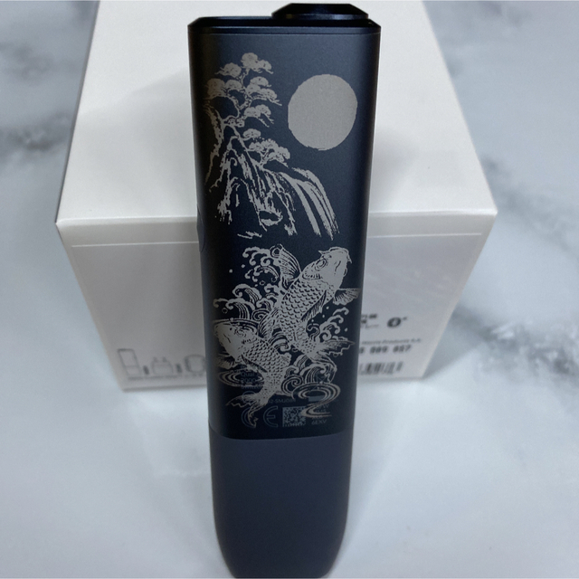 IQOS - iQOS ILUMA ONE イルマワン レーザー加工 鯉 滝登り 水墨画 黒