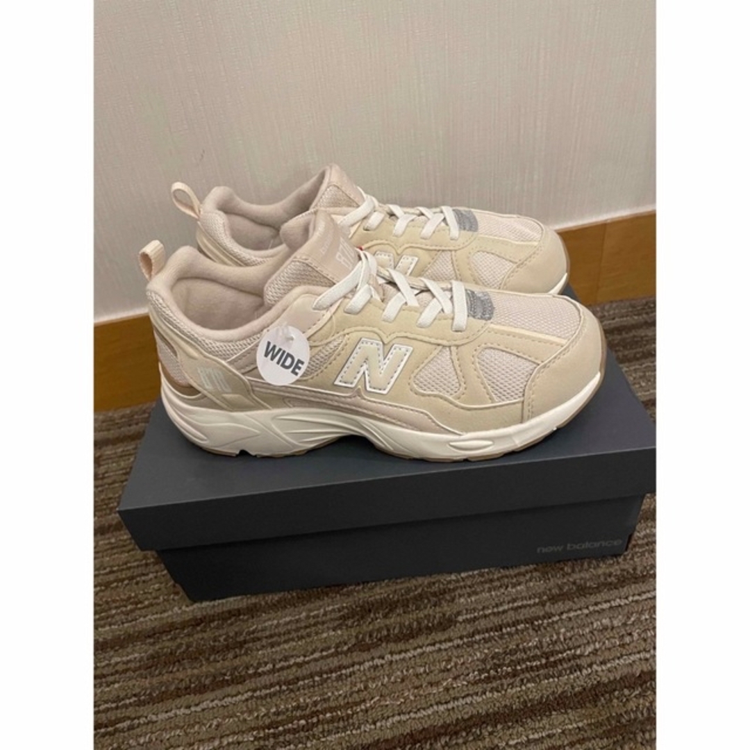 新品 キッズ 韓国ニューバランス878