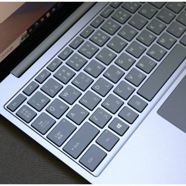 Microsoft(マイクロソフト)のSurface Laptop Go(8GB/128GB)アイスブルー スマホ/家電/カメラのPC/タブレット(ノートPC)の商品写真