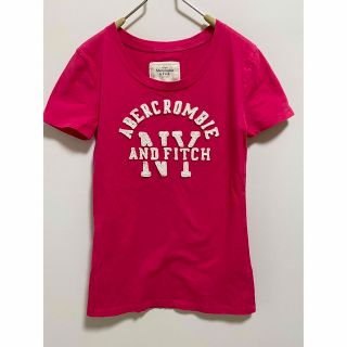 アバクロンビーアンドフィッチ(Abercrombie&Fitch)の【Abercro】アバクロ フェルト ロゴワッペンロゴ Tシャツ  レア品(Tシャツ/カットソー(半袖/袖なし))