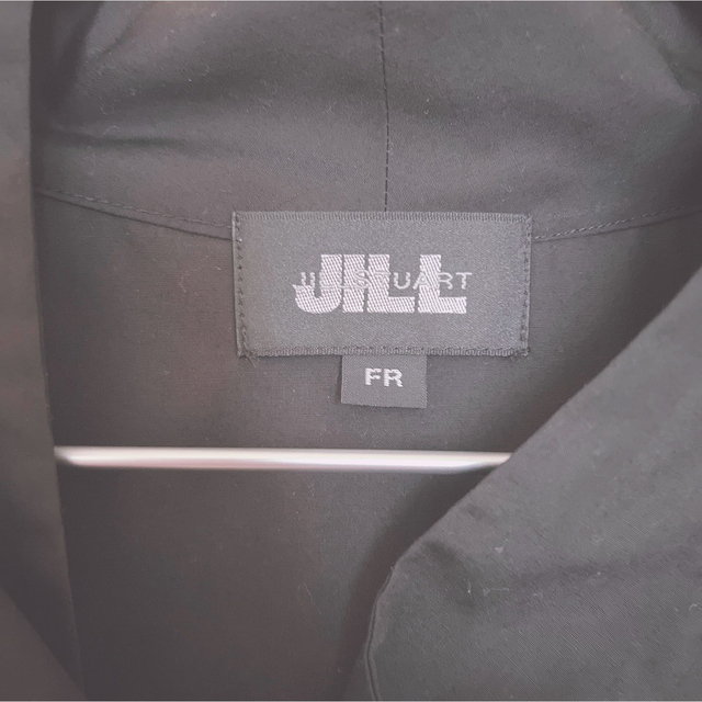 JILL by JILLSTUART(ジルバイジルスチュアート)のJILL BY JILLSTUART パール釦シシュウボウタイブラウス レディースのトップス(シャツ/ブラウス(長袖/七分))の商品写真