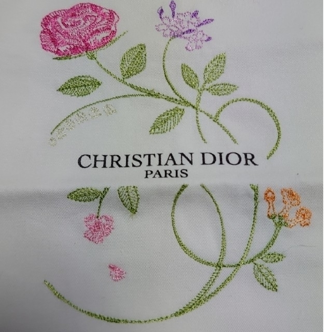 Christian Dior(クリスチャンディオール)のChristian Diorノベルティ　花柄&ミニ巾着袋 レディースのファッション小物(ポーチ)の商品写真