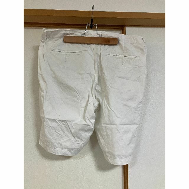 UNIQLO(ユニクロ)のユニ 2020 チノショートパンツ XL ホワイト メンズのパンツ(ショートパンツ)の商品写真