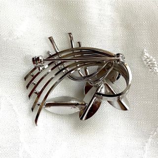 ヴィンテージブローチ オニキス 黒水晶 ブラッククォーツ リボン シルバー