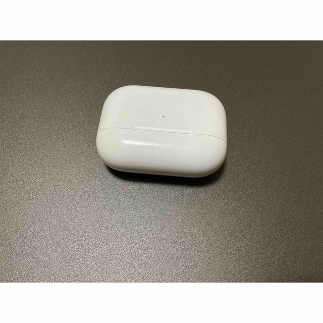 Apple(アップル)のAirPods Pro 第2世代 スマホ/家電/カメラのオーディオ機器(ヘッドフォン/イヤフォン)の商品写真