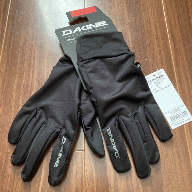 Dakine(ダカイン)の新品タグ付き DAKINE ダカイン スノーグローブ 黒 ブラック XL スキー スポーツ/アウトドアのスノーボード(ウエア/装備)の商品写真
