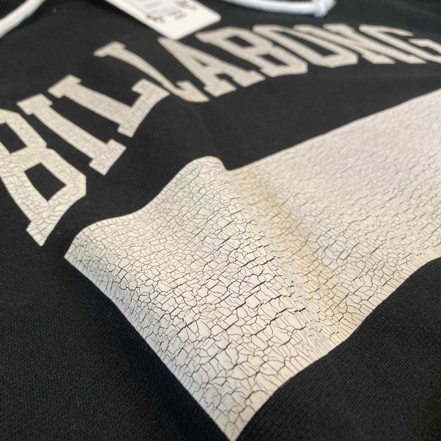 billabong(ビラボン)の新品タグ付き BILLABONG ビラボン パーカー 黒 ブラック XL メンズのトップス(パーカー)の商品写真