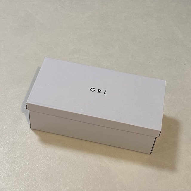 GRL(グレイル)のGRL ポインテッドトゥローヒールレザーミュール 24.5cm レディースの靴/シューズ(ミュール)の商品写真