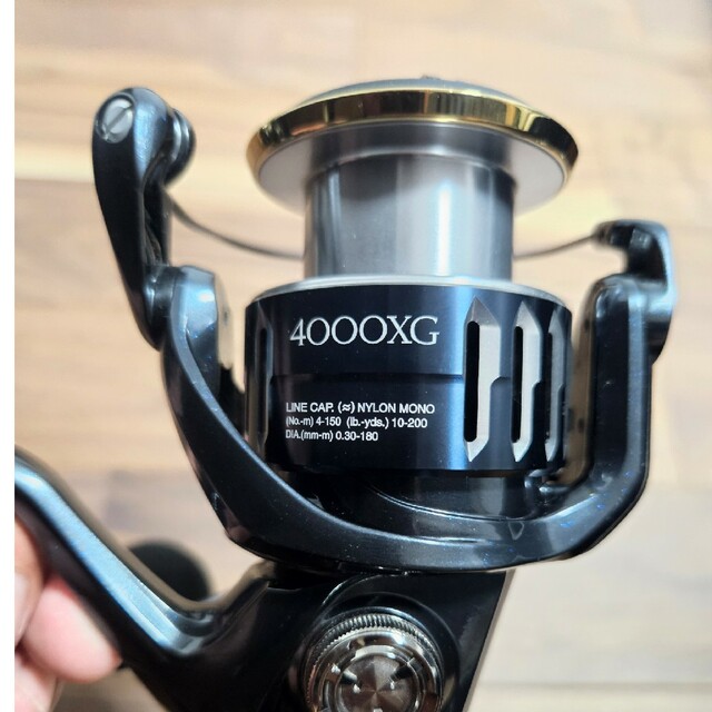 SHIMANO(シマノ)のシマノ　17ツインパワーXD4000XG　中古 スポーツ/アウトドアのフィッシング(リール)の商品写真