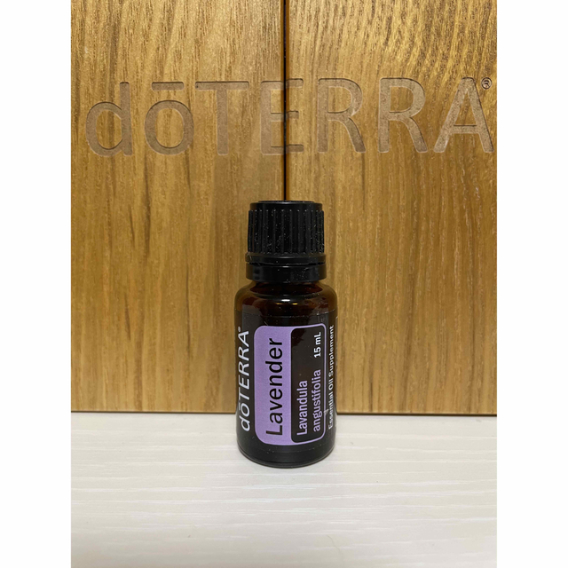 doTERRA ドテラ　ラベンダー15 ml コスメ/美容のリラクゼーション(エッセンシャルオイル（精油）)の商品写真