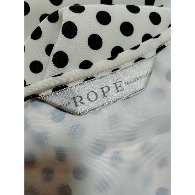 ROPE’(ロペ)のROPE ドット　クラッシック ワンピース リボン　モノトーン　レトロ レディースのワンピース(ロングワンピース/マキシワンピース)の商品写真