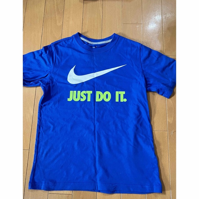 NIKE(ナイキ)のNIKE Tシャツ 2枚セット まとめ売り/キッズ男の子Sサイズ 140 キッズ/ベビー/マタニティのキッズ服男の子用(90cm~)(Tシャツ/カットソー)の商品写真