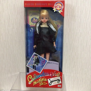長期保存未開封ブライス人形用着せ替えセットU GO GIRLレア　コレクション
