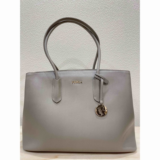 FURLA フルラ⭐︎TESSAテッサ トートバッグ A4グレー 未使用-