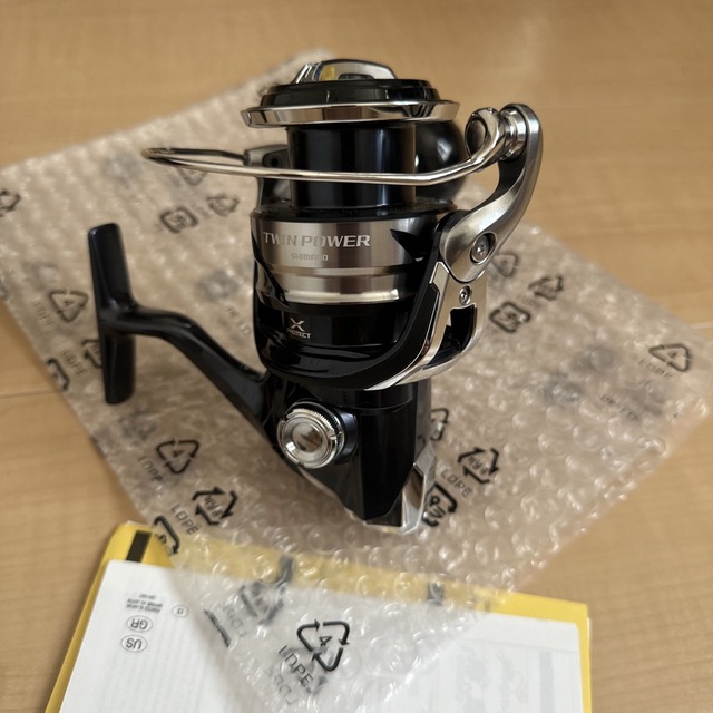 SHIMANO(シマノ)のTWIN POWER SW5000 XG ツインパワーSW 21 スポーツ/アウトドアのフィッシング(リール)の商品写真