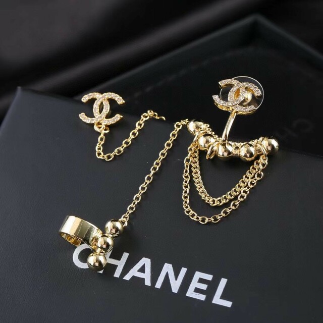 アクセサリー CHANELピアス【おしゃれなチェーンピアス♪】23 SS