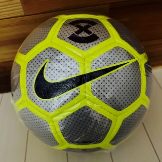 ナイキ(NIKE)のNIKEサッカーボール(ボール)