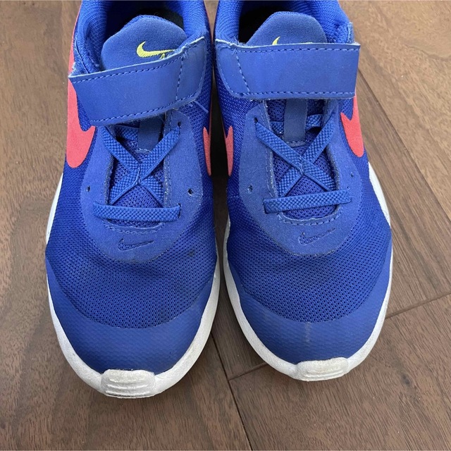 NIKE 21cm キッズ/ベビー/マタニティのキッズ靴/シューズ(15cm~)(スニーカー)の商品写真