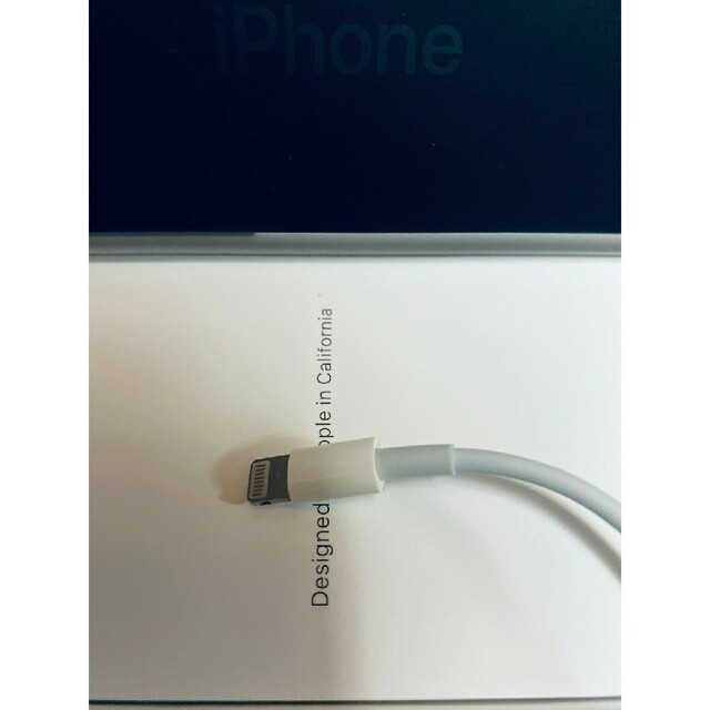 Apple(アップル)のiPhone充電器 ライトニングケーブル　USB 2m 純正同等品　高品質 スマホ/家電/カメラのスマートフォン/携帯電話(バッテリー/充電器)の商品写真