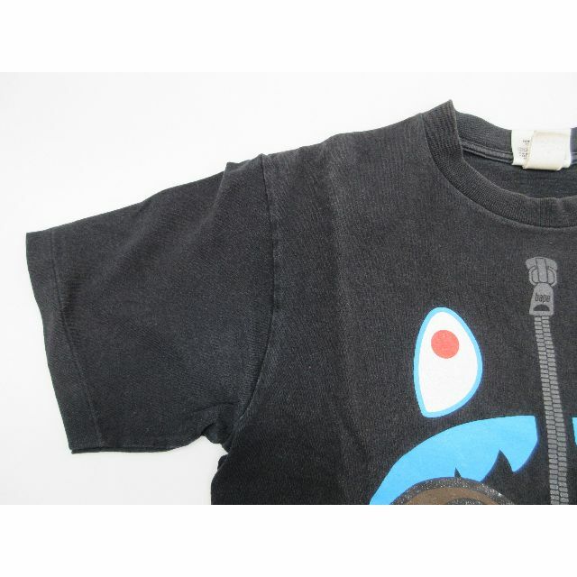 A BATHING APE(アベイシングエイプ)の[U5708]アベイシングエイプ シャーク ブラック Sサイズ メンズのトップス(Tシャツ/カットソー(半袖/袖なし))の商品写真