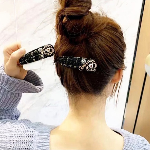 Ｎｏ．815 ビンテージ カメリア パッチンピン ヘアピン ガーリー ツイード レディースのヘアアクセサリー(ヘアピン)の商品写真