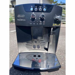 デロンギ(DeLonghi)のデロンギエスプレッソマシン　ESAM04110bh(エスプレッソマシン)