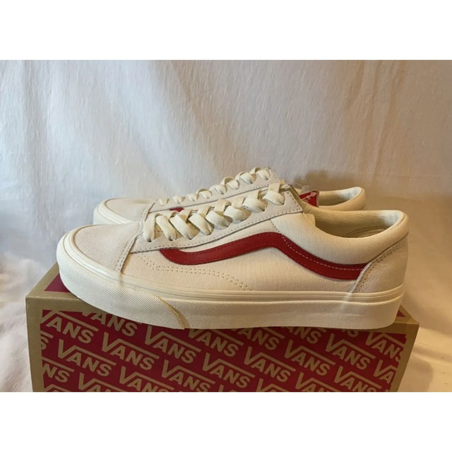 VANS(ヴァンズ)の新品バンズOLDSKOOLスタイル36スリッポンslipon エラERA 29 メンズの靴/シューズ(スニーカー)の商品写真