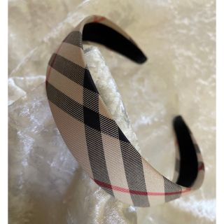 BURBERRY 新品未使用 カチューシャ-