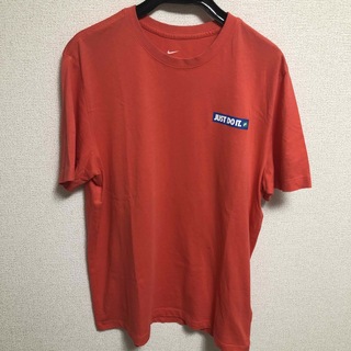 ナイキ(NIKE)のNIKE 赤 オレンジ Tシャツ(Tシャツ/カットソー(半袖/袖なし))
