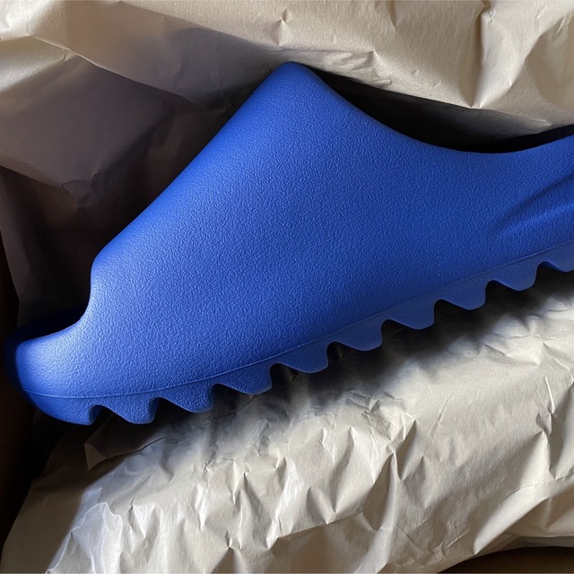 YEEZYadidas YEEZY SLIDE AZURE .5cmの通販 by luckyKt's shop