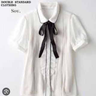 ダブルスタンダードクロージング(DOUBLE STANDARD CLOTHING)のダブスタ　トップス　リボン　ホワイト(シャツ/ブラウス(半袖/袖なし))