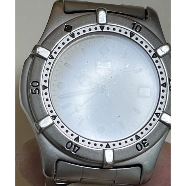 タグホイヤー QZ  プロフェッショナル200M シルバー メンズ腕時計