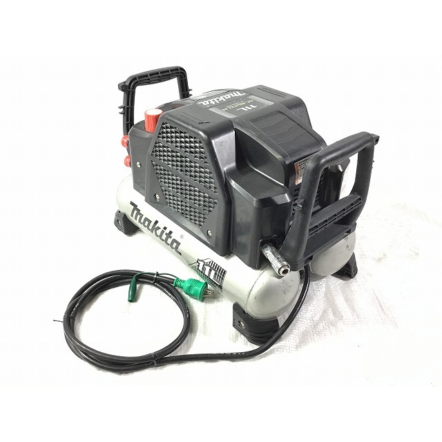 Makita - ☆中古品☆ makita マキタ 高圧4口 11L/11リットル エア
