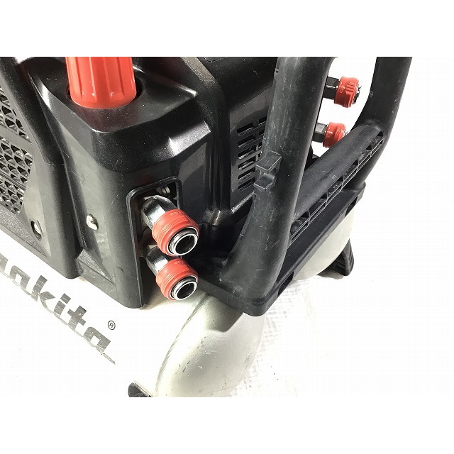 Makita(マキタ)の☆中古品☆ makita マキタ 高圧4口 11L/11リットル エアコンプレッサ AC462XLH エアーコンプレッサー 72568 自動車/バイクのバイク(工具)の商品写真