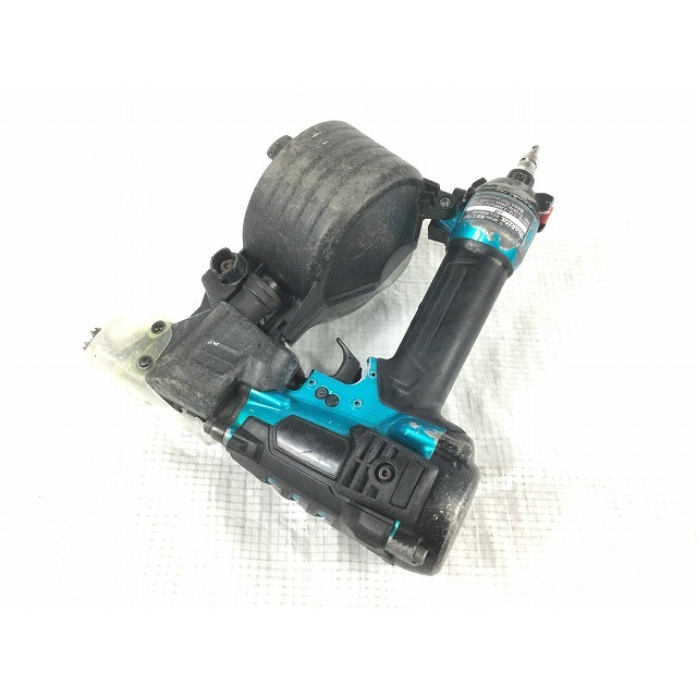 ☆品☆makita マキタ 50mm 高圧エア釘打 AN533H 釘打ち機 エアツール 内装業 72879