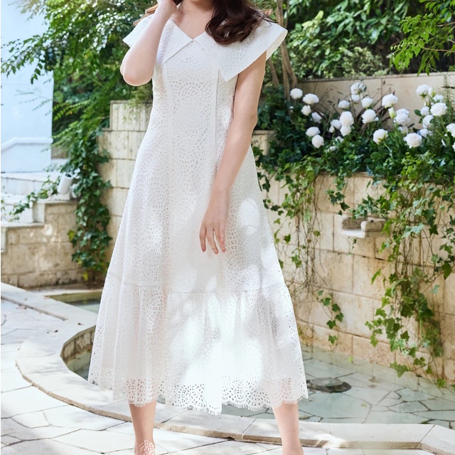 新品タグ付きHer lip to Como Back Lace-Up Dress newbornbrainsociety.org