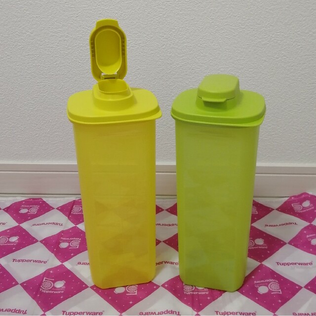 タッパーウエア Tupperware スクエア スリムライン 2L 横置きも タッパーウエア Tupperware スクエア スリムライン 2L 横置きも