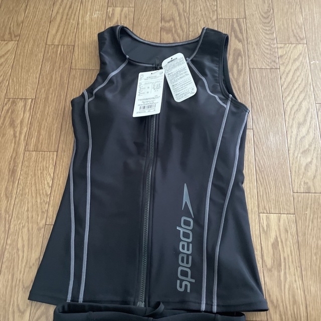 SPEEDO(スピード)のchiro様専用　スピード　フィットネス水着　レディース　M  シンプル レディースの水着/浴衣(水着)の商品写真