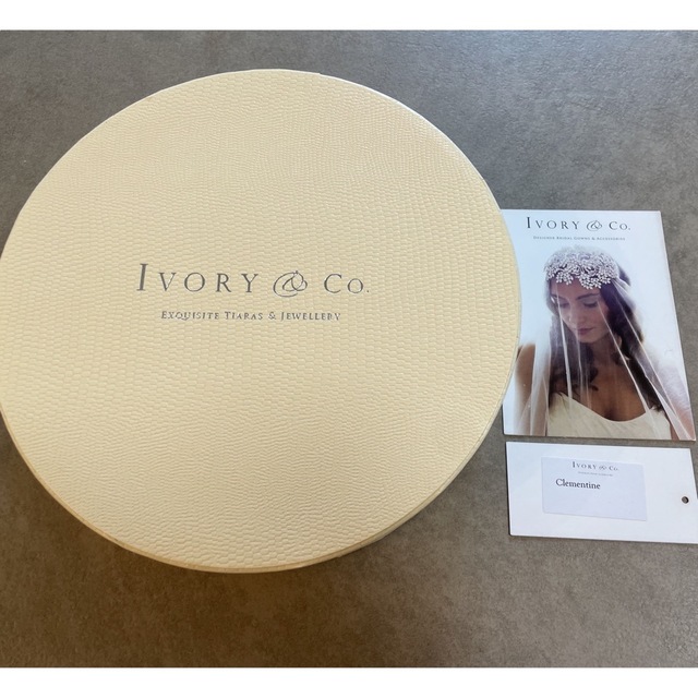 Vera Wang(ヴェラウォン)のIvory & Co. ティアラ ハンドメイドのウェディング(ヘッドドレス/ドレス)の商品写真