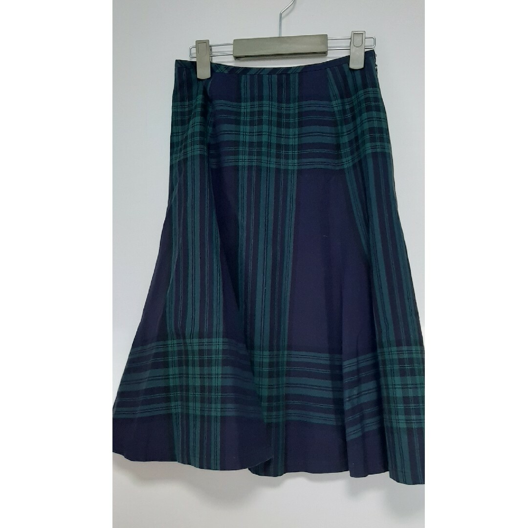 Yorkland(ヨークランド)の9/4閉店❗大幅お値下げします。YORKLAND　チェックスカート レディースのスカート(ひざ丈スカート)の商品写真