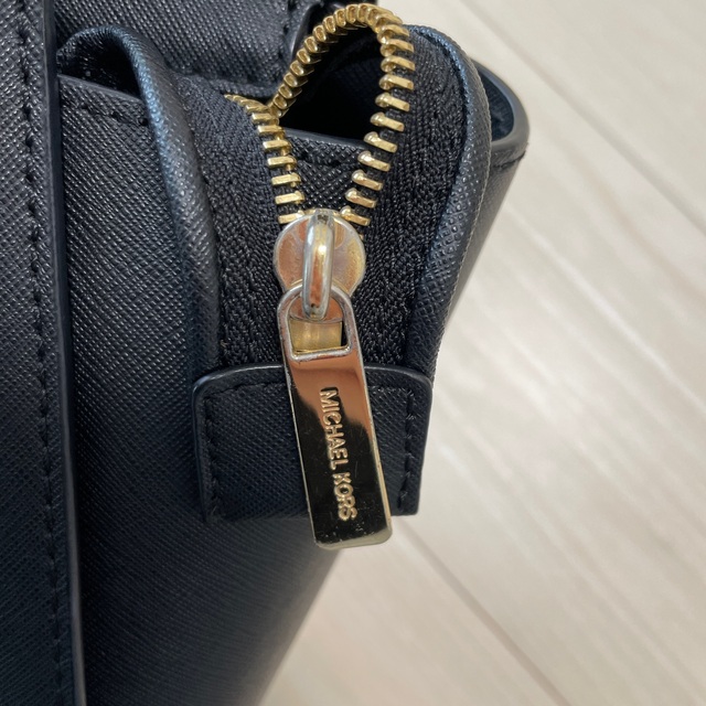 Michael Kors(マイケルコース)のMICHAEL KORS バッグ レディースのバッグ(ハンドバッグ)の商品写真