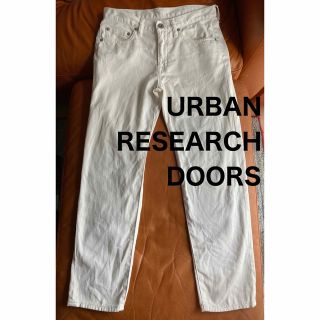 アーバンリサーチドアーズ(URBAN RESEARCH DOORS)のアーバンリサーチドアーズ DOORS ホワイトデニム テーパード ジーンズ(デニム/ジーンズ)